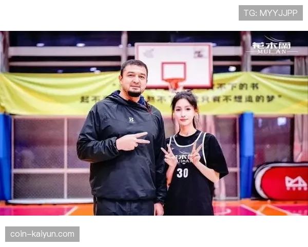 CBA“走进校园”活动抵达西安，西热力江与中学生互动